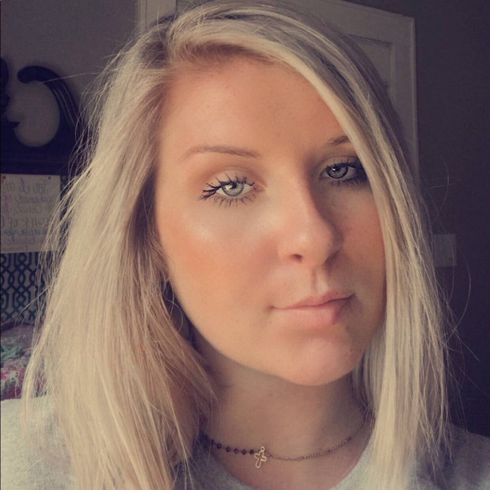 Meet your Posher, Riley